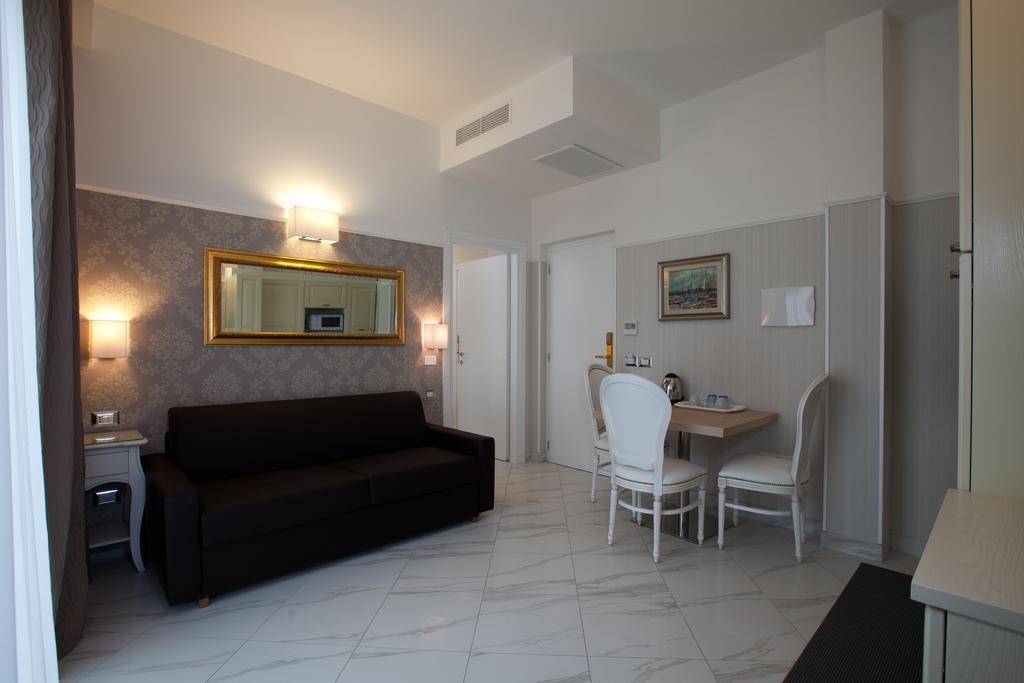 Hotel Residence Villa Del Mare Rimini Exterior photo