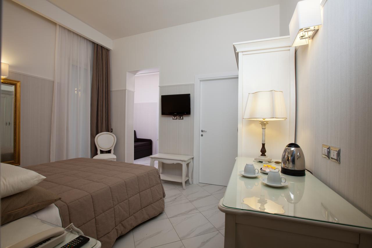 Hotel Residence Villa Del Mare Rimini Exterior photo
